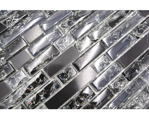 Mosaikplatta av glas och sten