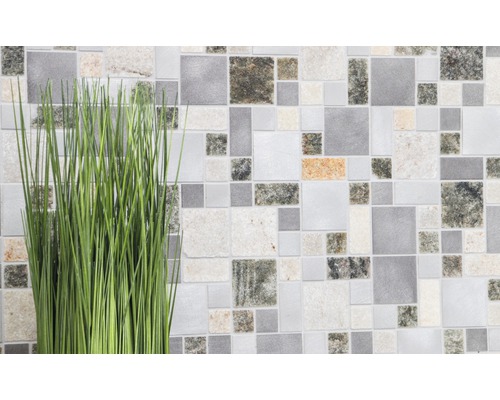 Mosaikplatta med grästuva