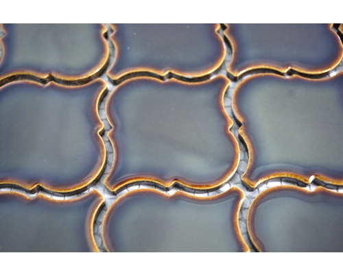 Närbild av mosaikplattor i orientalisk stil