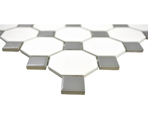 Mosaikplattor av åttkantiga och kvadratiska element