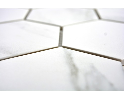 Närbild av sexkantiga plattor