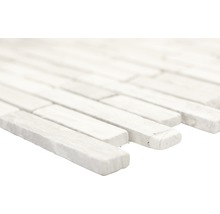 Rektangulär mosaik av natursten