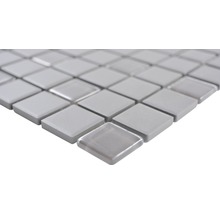 Mosaikplattor med kvadratisk design