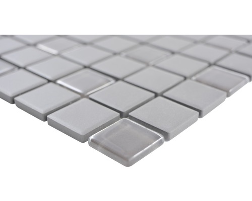 Mosaikplattor med kvadratisk design