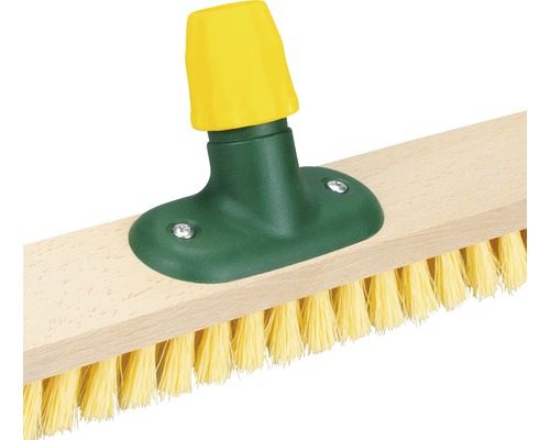 Borste med trästomme och plasthållare