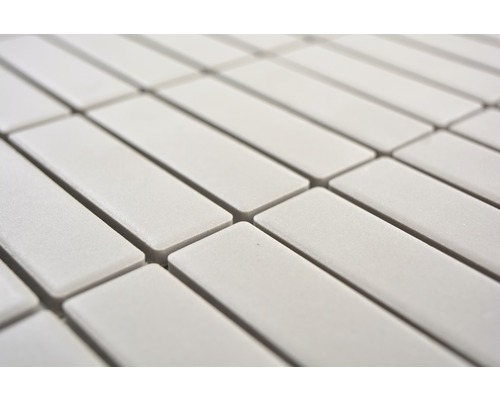 Rektangulära plattor i mosaikmönster