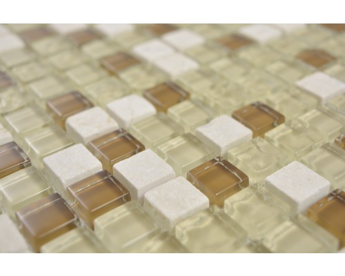 Mosaikplattor av glas och sten