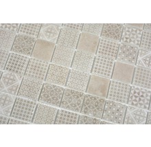 Mosaikplattor med olika mönsterdesign