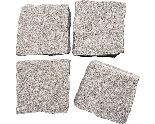 Fyra gatstenar av granit