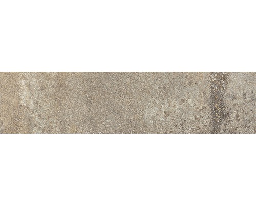 Närbild av en golvplatta med en matt finish