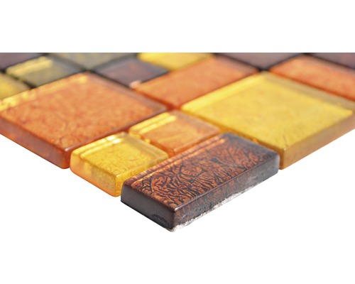 Mosaikplattor av glas, kvadratiska och rektangulära