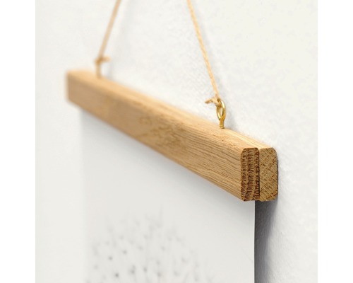 Träaffischhängare med snöre för upphängning