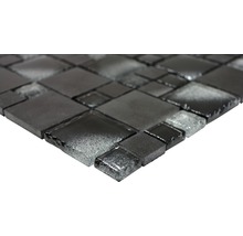 Mosaikplatta av glas och sten