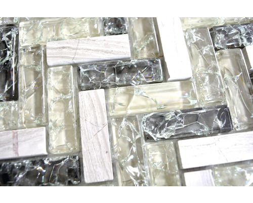 Mosaikplatta av glas och sten