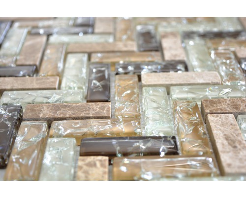 Mosaikplattor med glas- och naturstensutseende