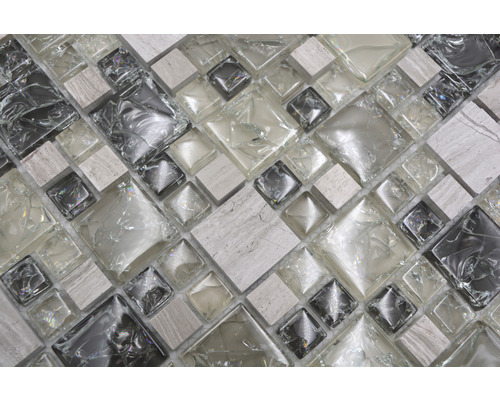 Mosaikplatta av glas och sten