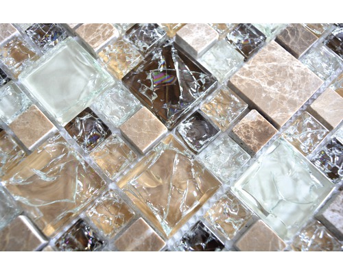 Mosaikplatta av glas och natursten