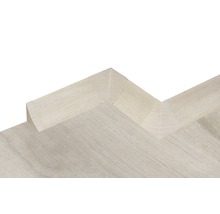 Golvlist av trä på golvbeläggning