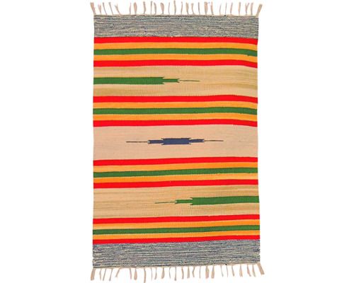 Matta med ränder och fransar