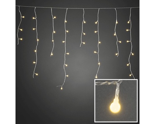 Ljusslinga med flera hängande strängar och runda lampor