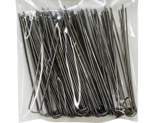 Förpackning med metallklamrar för fastsättning av trädgårdsduk