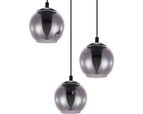 Taklampa med tre lampor och runda glasskärmar