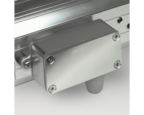 Metallanslag med skruvar