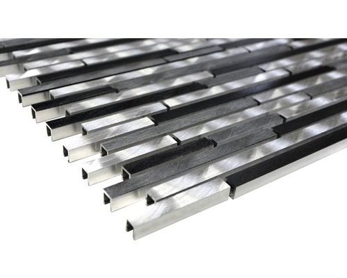 Mosaikplatta av aluminium och metall