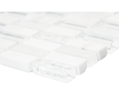 Mosaikplattor av glas och sten för vägg och golv