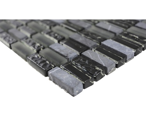 Mosaikplatta av glas och sten