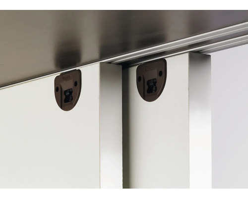 Detaljbild av skjutdörrsbeslag