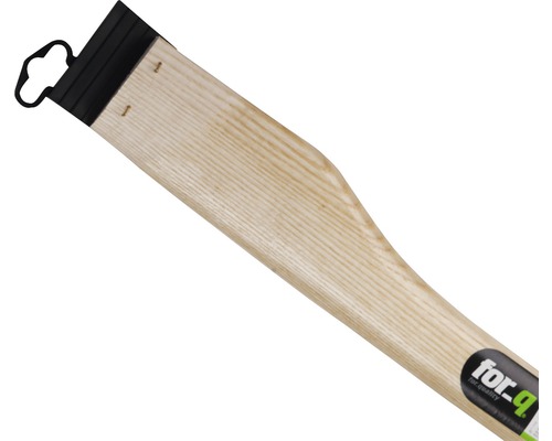 Yxskaft av trä med upphängningsanordning