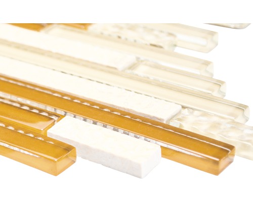 Mosaikplatta av glas och natursten