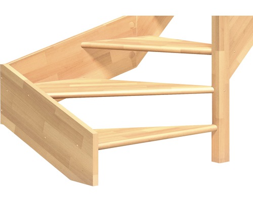 Detaljbild av en trätrappa med vridna steg