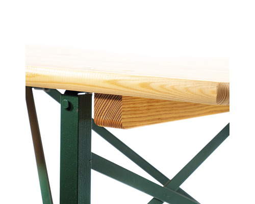 Detaljvy av en öl bänk med träskiva och metallram