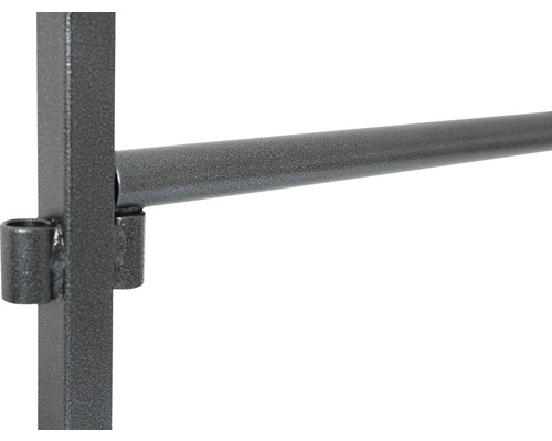 Detaljbild av en metallröranslutning