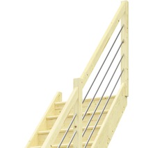 Trätrappa med rostfritt räcke