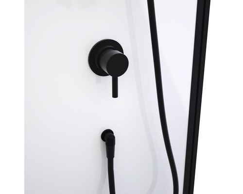 Svart duschblandare med handdusch och slang