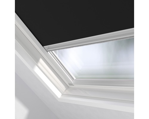 Takfönster med mörkläggningsgardin