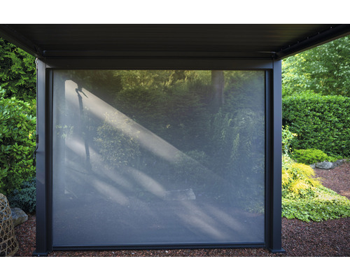 Trädgårdspaviljong med insynsskydd