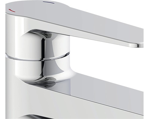 Närbild av en armatur med spak för vattenreglering