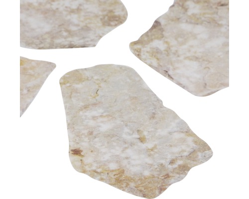 Oregelbundet formade marmorplattor för inom- och utomhusbruk