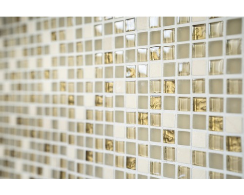 Närbild av fyrkantiga mosaikplattor