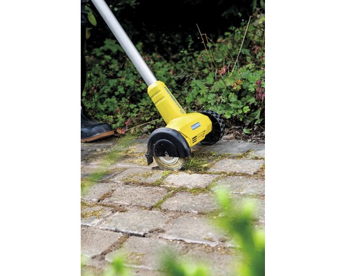 Gloria elektrisk fogborste i bruk på gatstenar