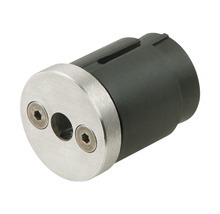 Metallanslutning med insexskruvar