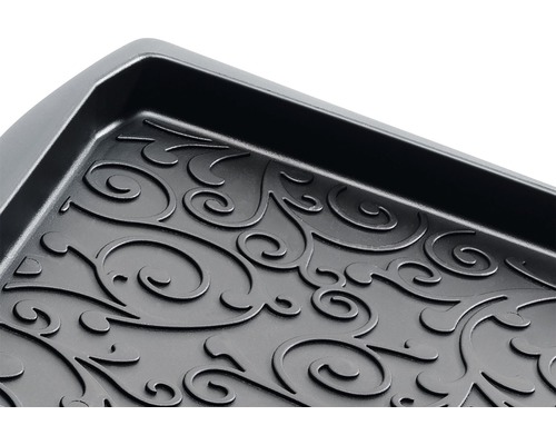 Skohylla med dekorativt mönster