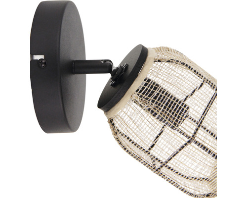 Vägglampa med textil lampskärm