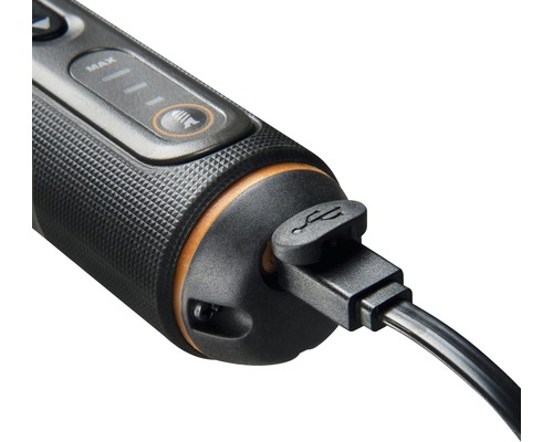 Detaljvy av en enhet med USB-anslutning