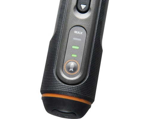 Närbild av ett mätinstrument som indikerar maxvärdet och en symbol för djupmätning.