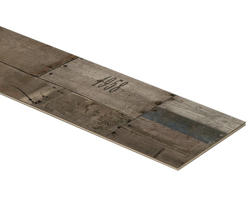 Laminatgolv i trädesign med inskriptionen 1958